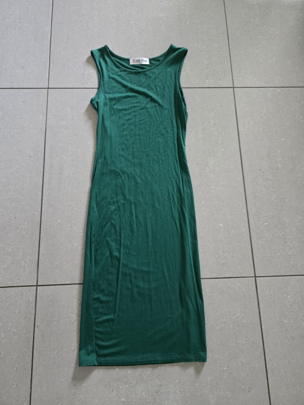 Sleeveless Emerald Maxi Dress with Scoop Neck